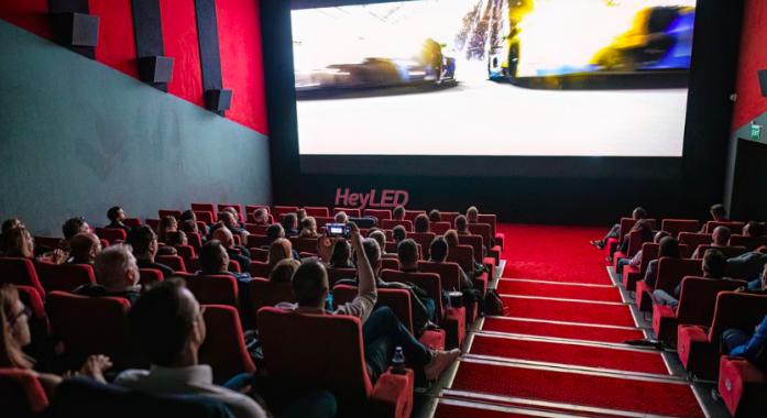 Különleges LED vetítéssel jön az Avatar folytatása Budapestre