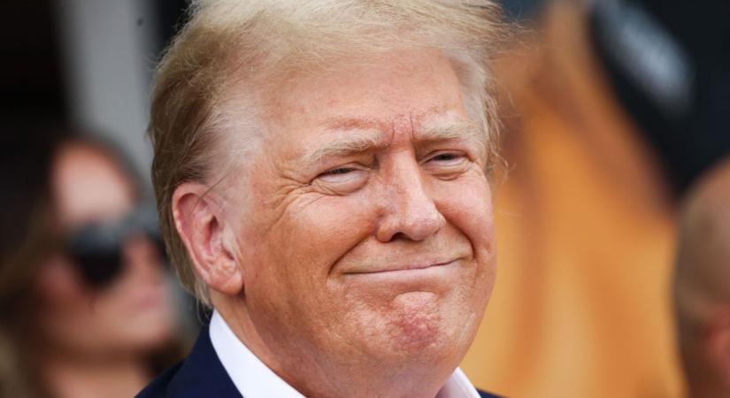 Teljesülhet Trump akarata: gazdára találhat az elnök „kedvenc” hírcsatornája – nem várt helyről érkezhet a megoldás