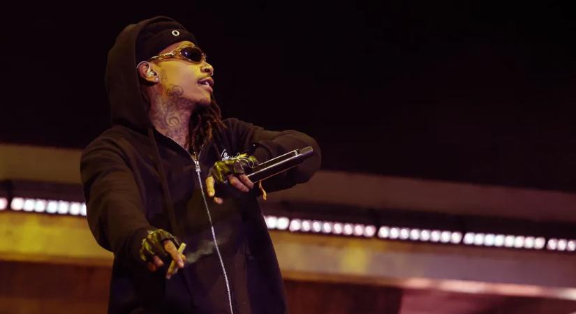 Wiz Khalifát 9 hónap börtönre ítélték Romániában, mert marihuánás cigit szívott egy fesztiválon
