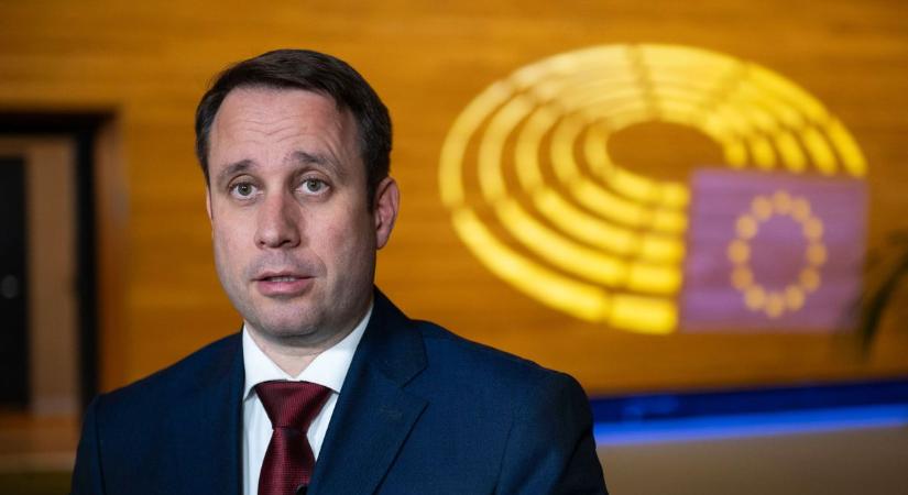 A Tisza Párt is megszavazta a háborúpárti javaslatot az Európai Parlamentben