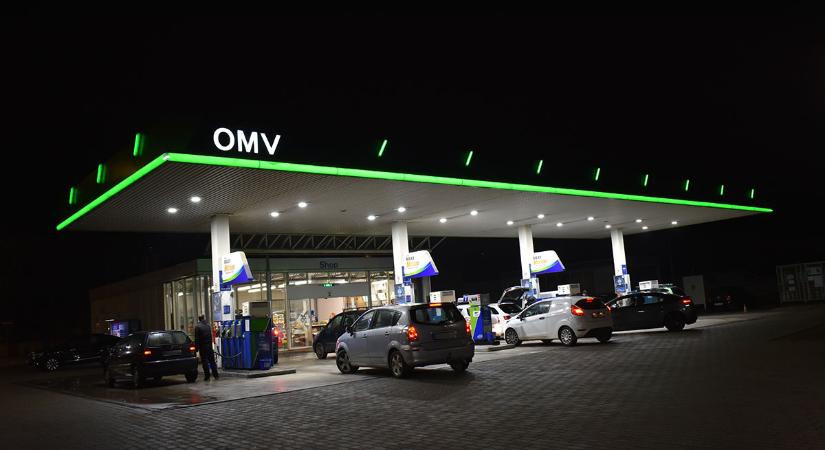 A benzin és a gázolaj ára is csökken pénteken