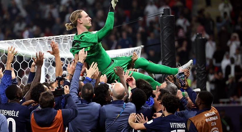 A nagy siker után a PSG orosz kapusának minden mezét elkapkodták