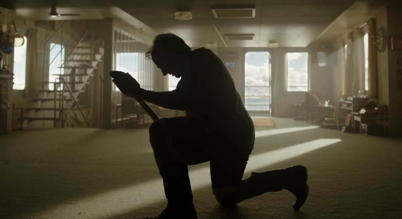 Az első előzetes és plakát kíséretében kiderült Tom Cruise új filmjének címe és premierdátuma, amit a Birdman és A visszatérő rendezőjével készít el