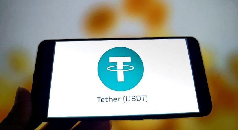 Amikor arannyal fényezték a stablecoint, és tízezer német munkás tüntetett a magyarok ellen – a legolvasottabb tőkepiaci cikkek 2025 júliusában