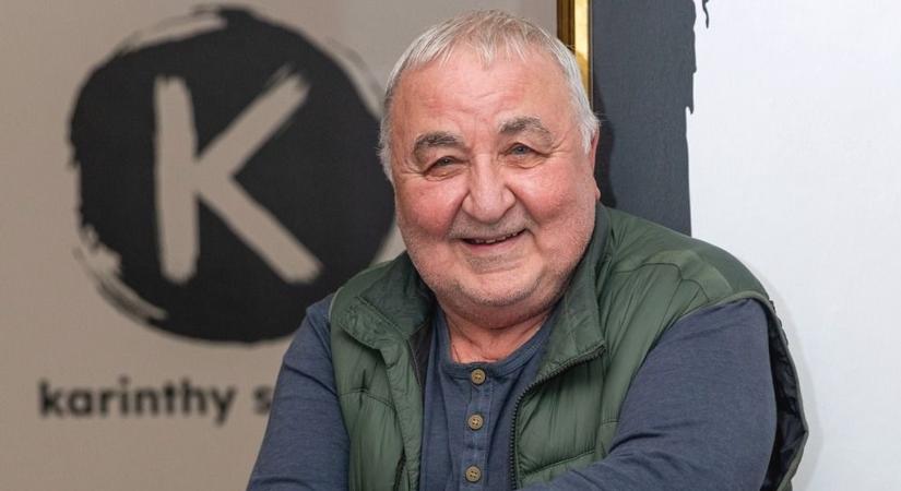 Mikó István karácsonykor sem bírja sokáig a pihenést: „Amíg azon jár az eszem, hogy mit kellene csinálni, addig nagy baj nem lehet”