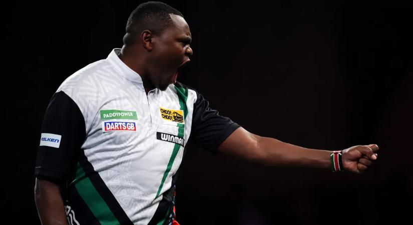 Civilben állatorvos a darts-vb-re szenzációs győzelemmel berobbanó kenyai, aki korábban még Afrikán kívül sem járt