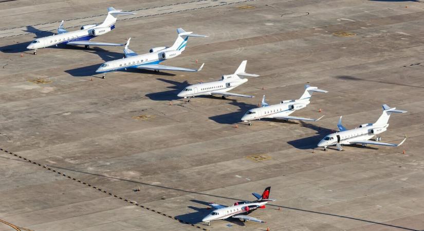 Megdöbbentő légi-katasztrófa történt – egy sztárversenyző gépe csapódott be