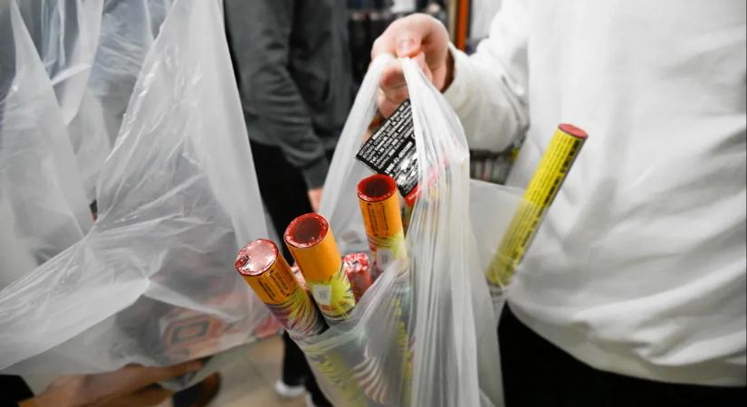 Többszázezres bírságra számíthat, aki rossz helyen durrogtat a fővárosban szilveszterkor