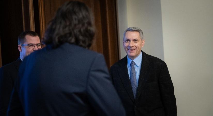 Nagyon hálás vagyok Lázár Jánosnak