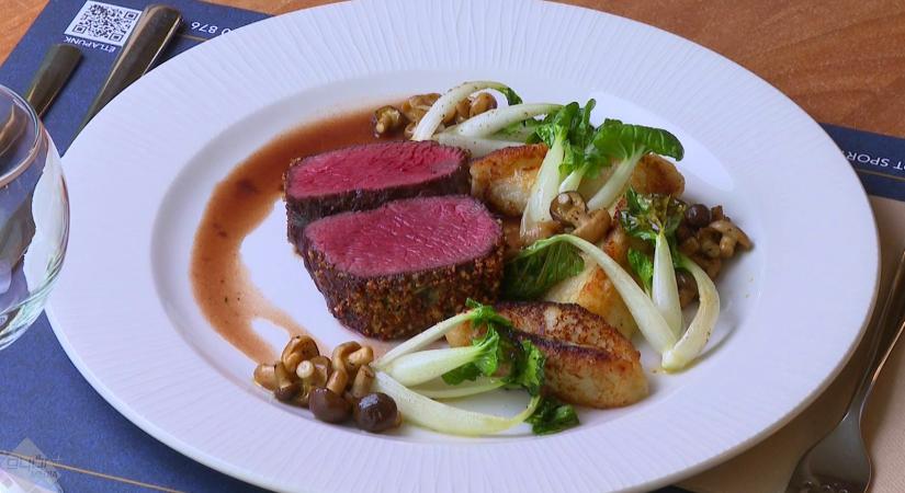 Ünnepi lakoma: dámszarvas gerinc csicsóka dödöllével