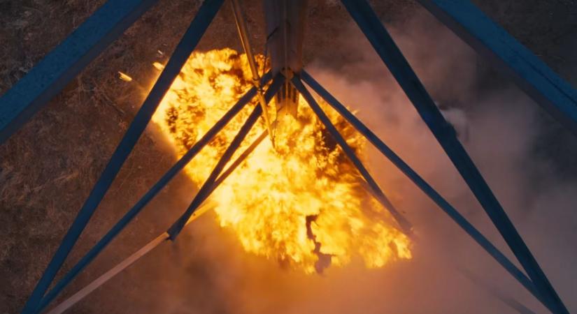 Már holnap otthonról nézheted: Az év egyik legjobb filmjének tarják ezt az akcióthrillert, végre jön a streamingóriás platformjára!