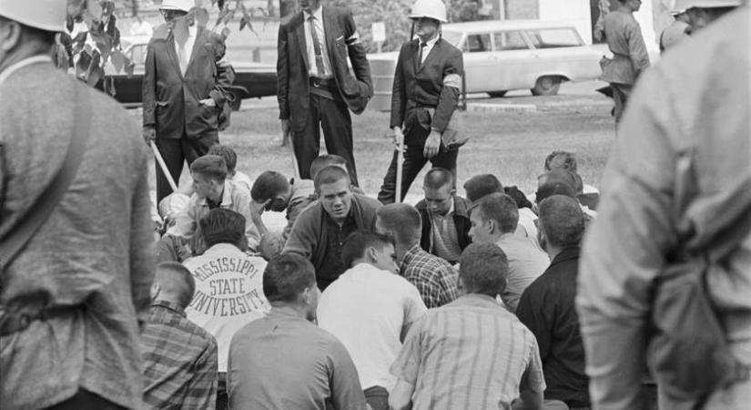 Gimnazisták után nyomozott az FBI – saját szüleik uszították rájuk a nyomozókat