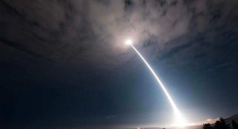 Köszi, EU! Aljakszandr Lukasenka: az Oresnyik már Fehéroroszországban van, és folyik a hadrendbe állítása