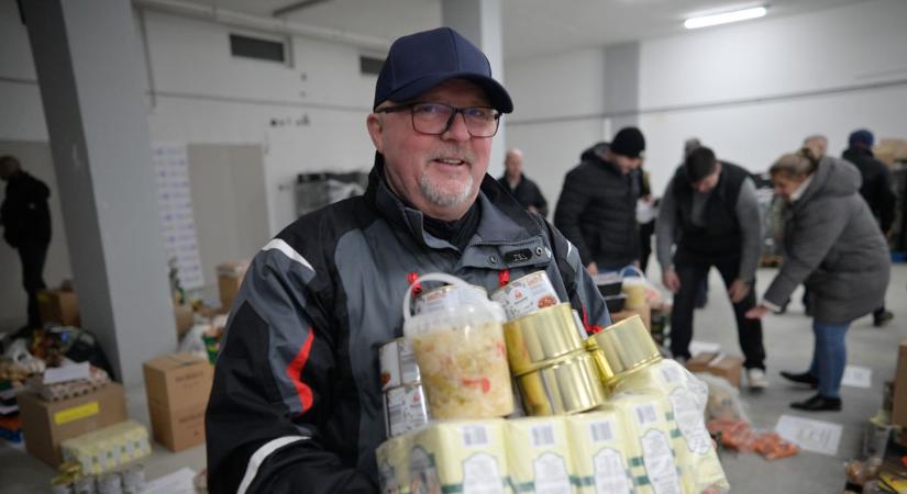 A Rotary klub karácsonyi csodája: hét és félmillió forint értékben leptek meg 33 családot az ünnepek alkalmából