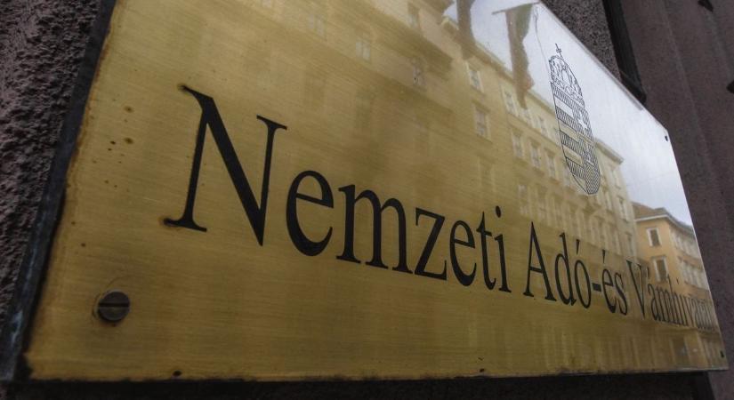 Így alakul a NAV ügyfélszolgálatok év végi nyitvatartása Komárom-Esztergomban