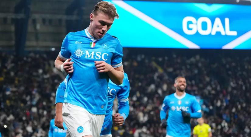 Félidőnként egy gól a Milan kapujába, döntős a Napoli az Olasz Szuperkupában