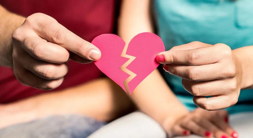 Kitört a botrány: 18 évvel fiatalabb nőért hagyta el a családját a sztár