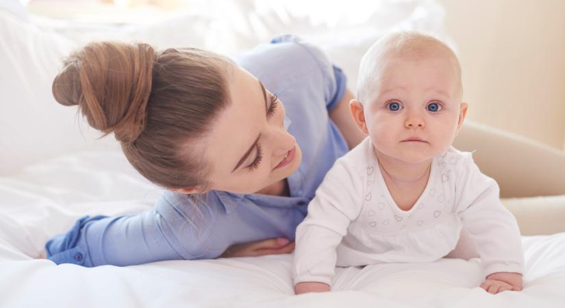 Jövőre minden 30 év alatti édesanya adómentes lesz