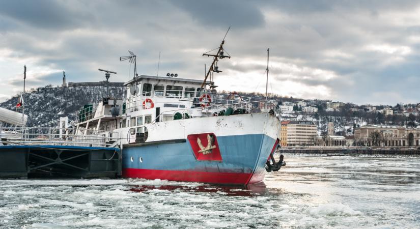 Óriási a készültség: elrendelték a jégtörő hajók bevetését Magyarországon