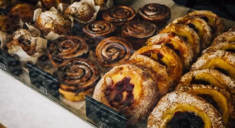 Erős hajhullást okozhat ez az étel, és sokan nem is sejtik - Mutatjuk, mit egyél helyette