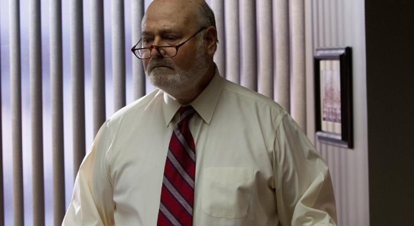 A halottkémi jelentés szerint éles fegyver okozta sérülések vezettek Rob Reiner és felesége halálához