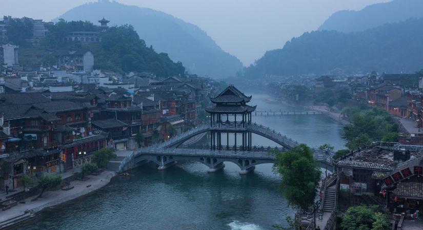 Feltártak egy ősi kínai sírt, a tudósok majdnem elájultak attól, amit benne találtak