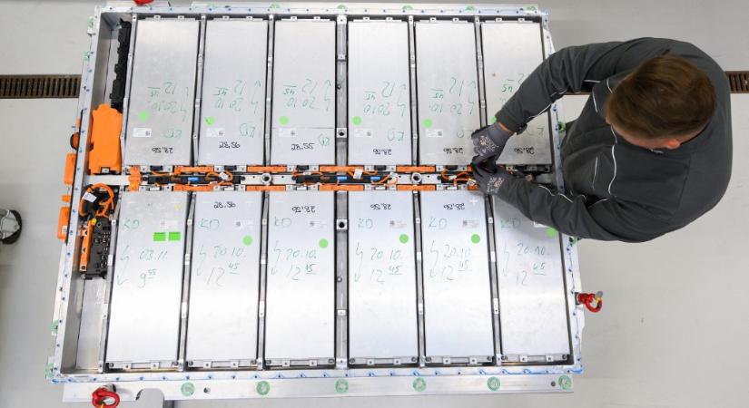 A tudomány világából kap támogatást az egyelőre vergődő magyar akkumulátorgyártás