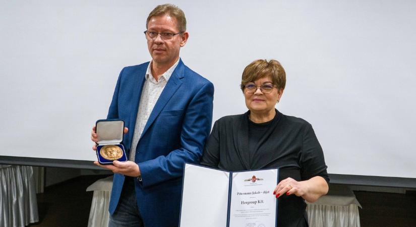 Az évzáró fogadáson adták át a Pétermann Jakab-díjat (képgalériával)