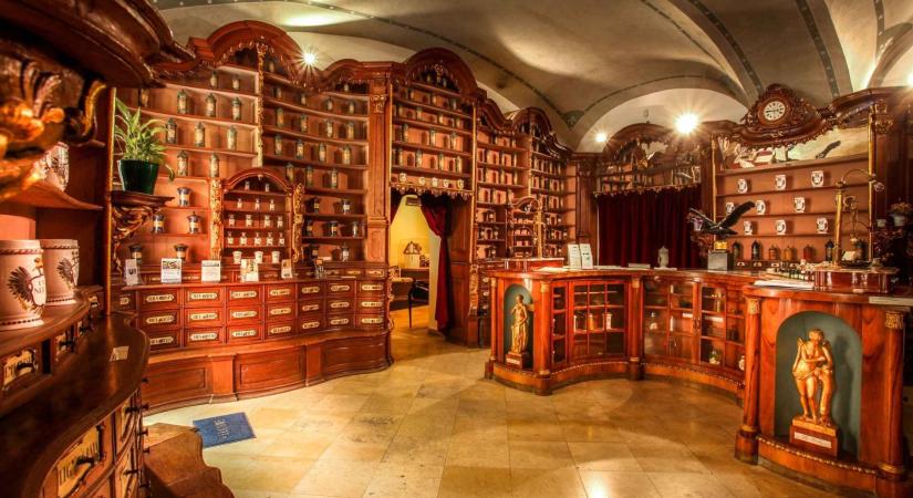 Vényírási jogosultságot kapnak a gyógyszerészek