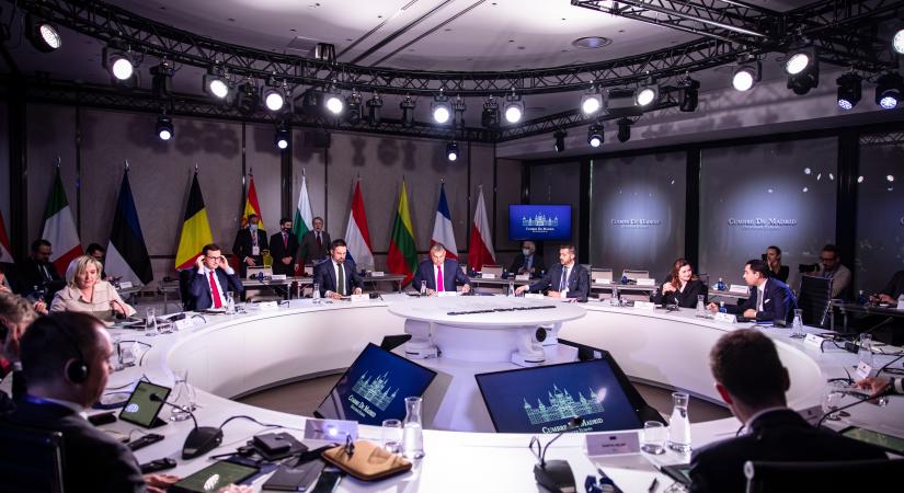 Eldőlt: ennyi pénzt ad Ukrajnának az EU