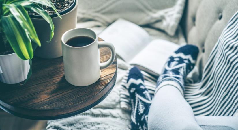 Pénteki friss hírek, forgalom, időjárás – Reggeli pakk