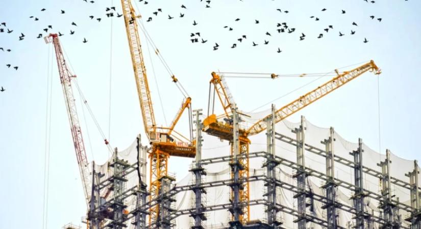 Drágulás után építési roham: késve, de megérkezhet az Otthon Start hatása