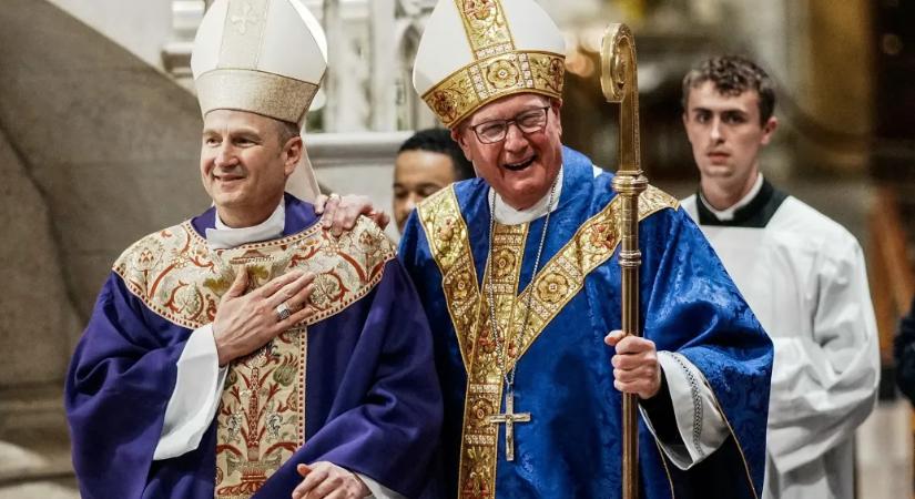 Az új New York-i érsek első nyilatkozatát spanyolul tette, és elítélte Trump migránsellenes intézkedéseit