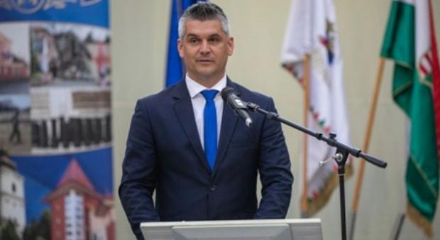 Önérdek a közérdek előtt