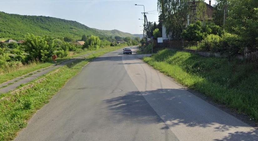 Mentők az ózdi baleset helyszínén