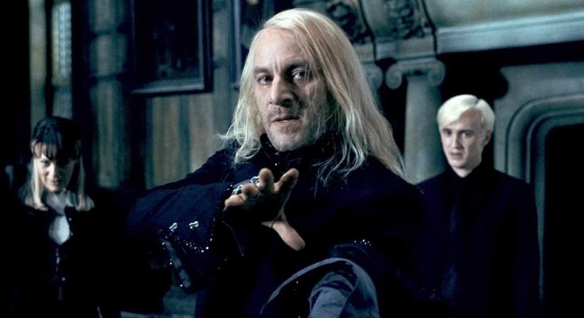 Sophie Turner és Sigourney Weaver után újabb nagy név érkezett a Tomb Raider-sorozatba