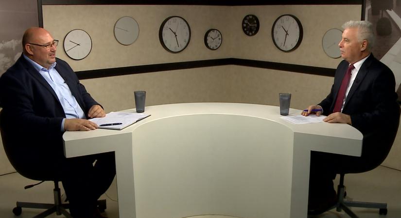 Két fiatal művész és egy zenekar kapja idén a Vásárhelyi Művészeti Díjat