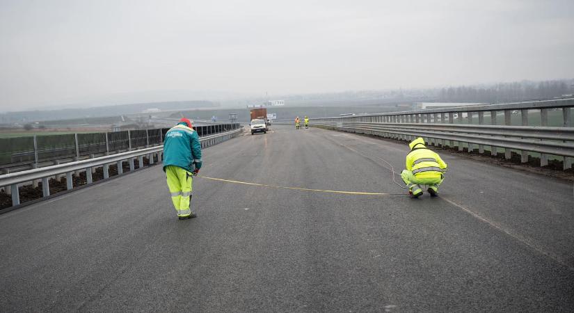 Az ÉKM lehívja a Strabag bankgaranciáját