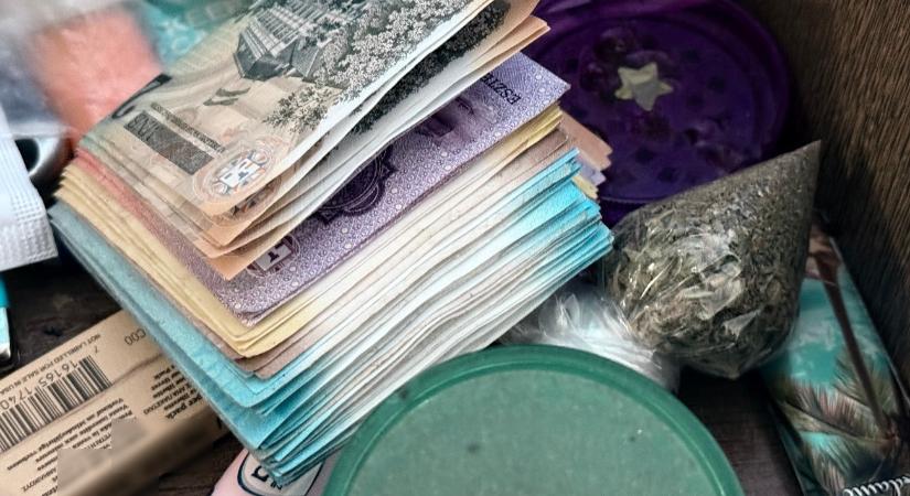 401 ezer forintnál a fél ország többet keres, a fél ország kevesebbet – friss adatok