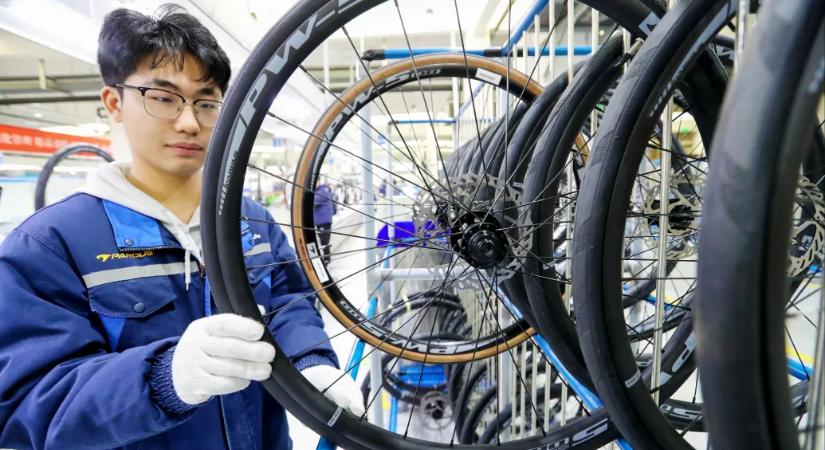 Megjelent egy adat, amit nem szoktunk elhinni: egy év alatt bőven infláció felett nőttek a hazai fizetések