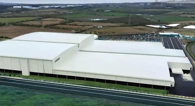 Új európai akkugyár nyitotta meg kapuit