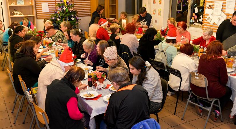 Több ezer adag ételt kapnak idén is a rászorulók