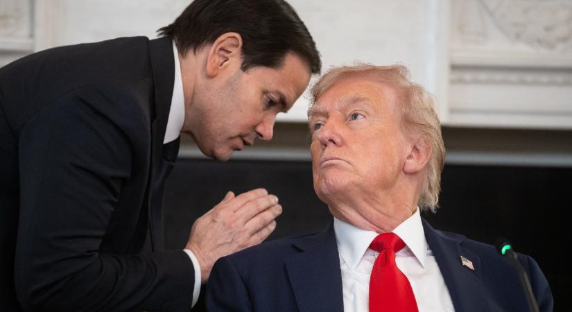 Donald Trump most Ukrajnát sürgeti