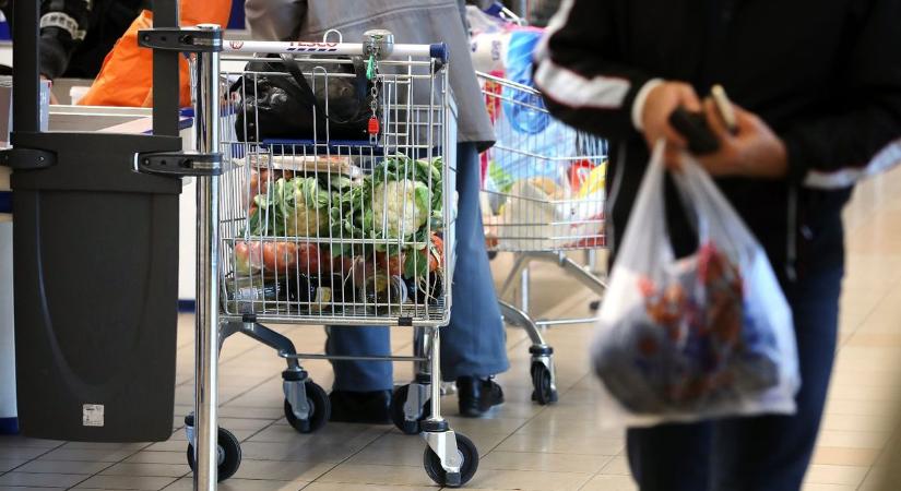 Mesés összeg veszett el az egri nagyáruházban – hihetetlen, mit rejtett a gazdátlan buksza