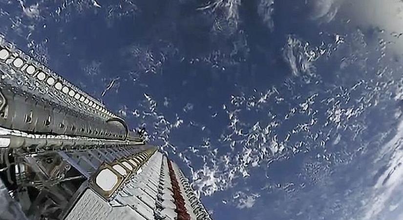 Elszabadult a SpaceX egyik Starlink műholdja, rövidesen le fog zuhanni