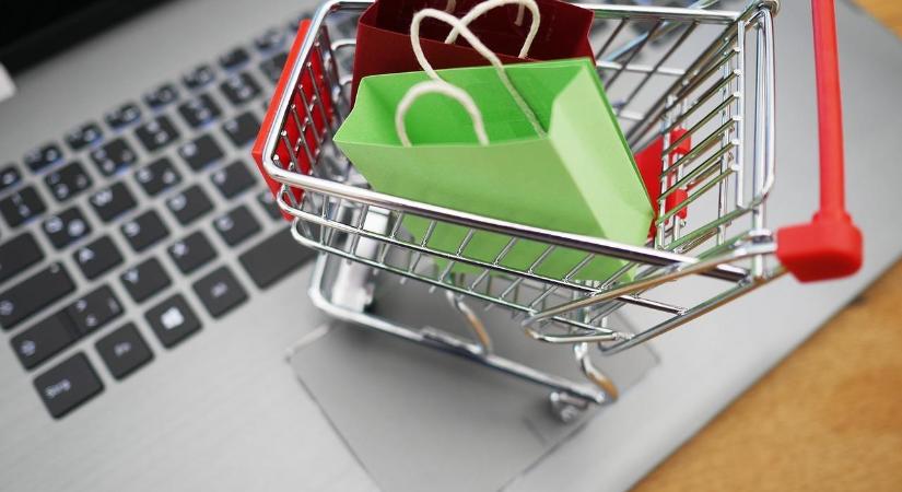 A karácsony előtti utolsó napokban is sokat lehet spórolni az Árfigyelővel