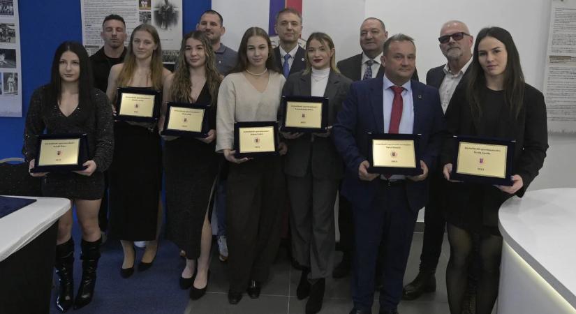 A Csepel TC idei kiválóságait köszöntötték