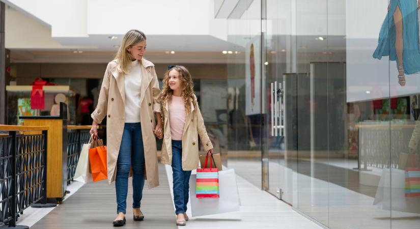 A világ harsány, tele logókkal. Így neveljünk gyereket a márkák világában