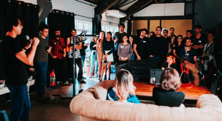 Ki irányítja az Aave altcoint? Túl sok a konfliktus a bevételek körül