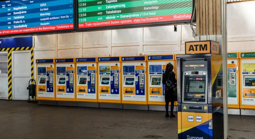 Egyre szűkebb kisebbségnek kedvez a kormány a készpénzfelvétel új szabályaival